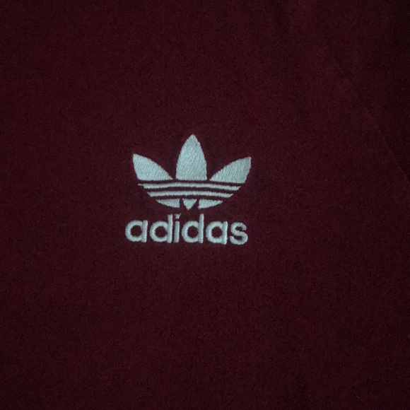 maroon adidas shirt - Picture 3 of 4